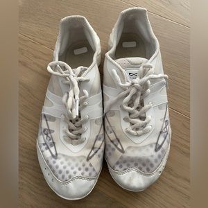 nfinity vengeance cheer shoes